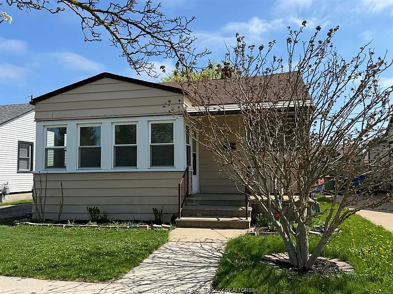 1608 George Ave — Photo 2