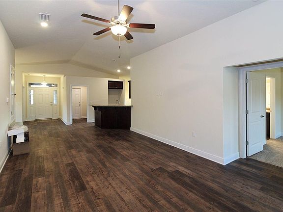 3rd image of 4081 Hazelhurst Dr