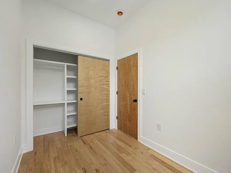 525 Washington St #1 — Photo 10