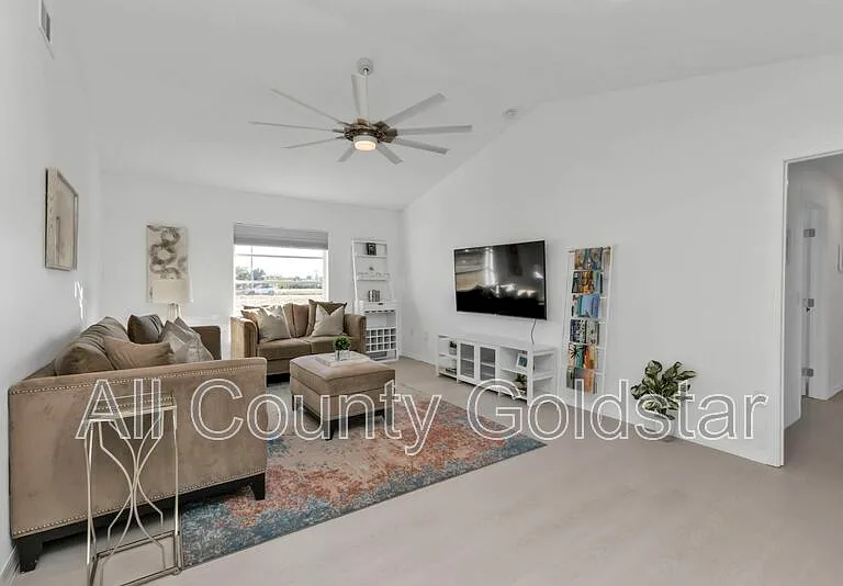 9509 Saint Paul Dr — Photo 25