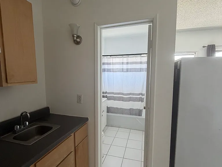 10944 Strathmore Dr #44 — Photo 15