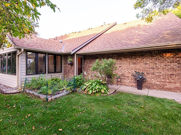 5th image of 8906 Montegue Ter