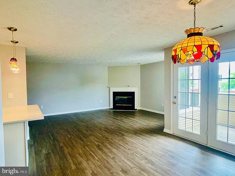 2137 Wainwright Ct #1C — Photo 6