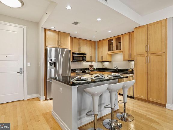 5th image of 8220 Crestwood Heights Dr APT 1301