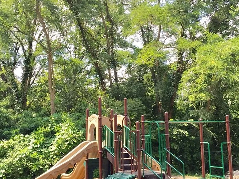 Legend Oaks Gated Community — Photo 84