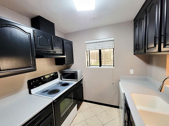 3rd image of 1189 Brafforton Way #B