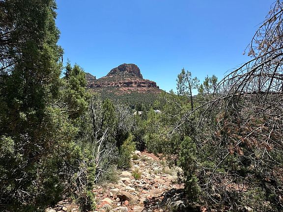4th image of 35 Wagon Trail Dr