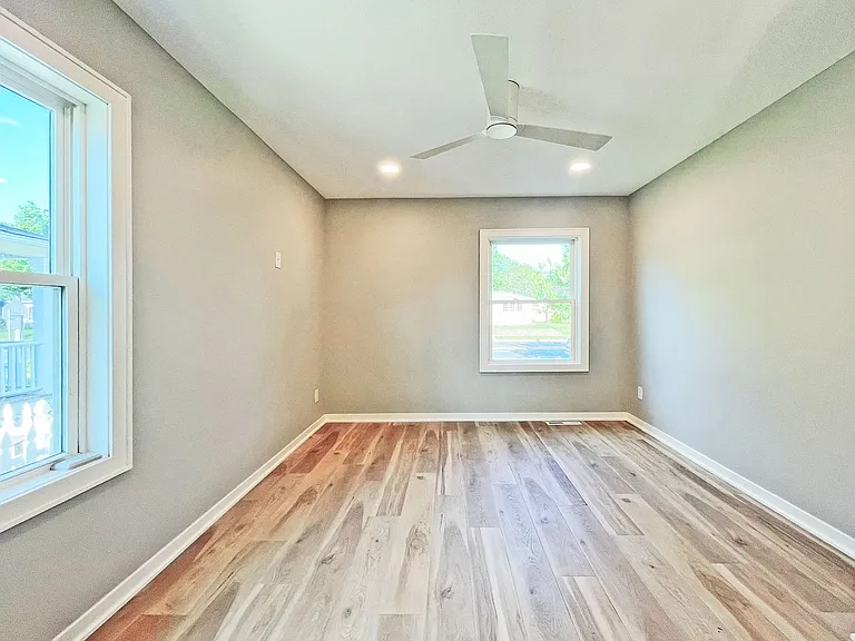 408 S Olive St — Photo 6