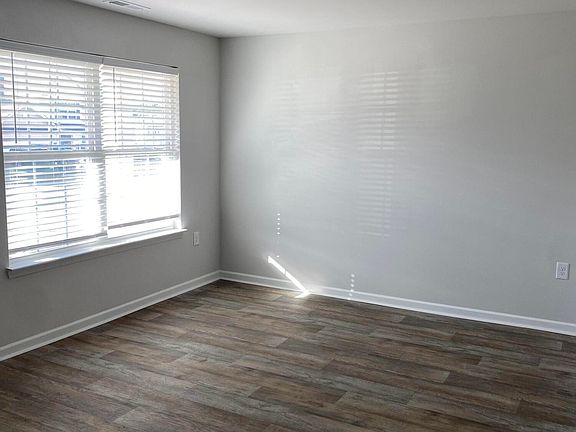 2nd image of 1213 Riverstone Dr