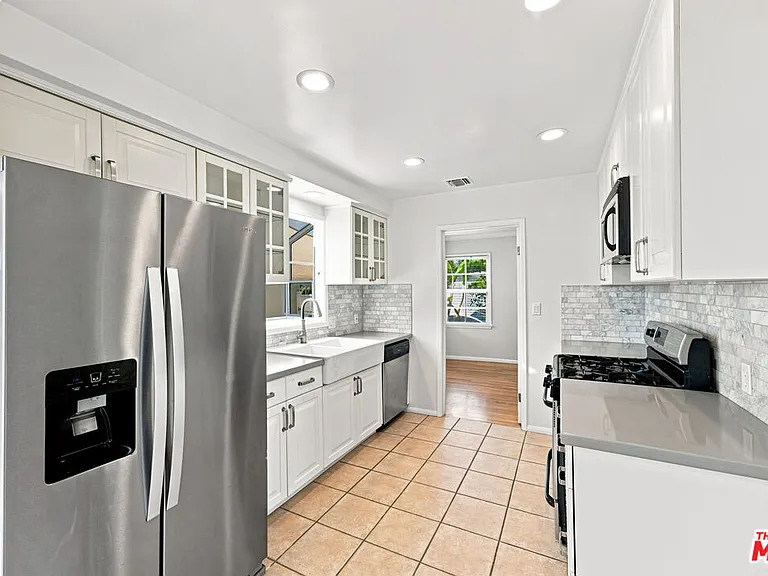 2904 Oakhurst Ave — Photo 11