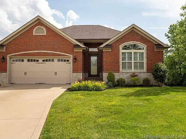 714 Mure De Ronce Dr, New Albany, IN 47150