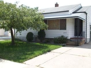 22451 Wilmot Ave, Eastpointe, MI 48021