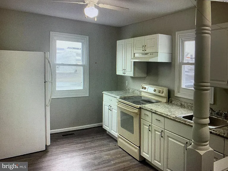 406 High St #2 — Photo 5