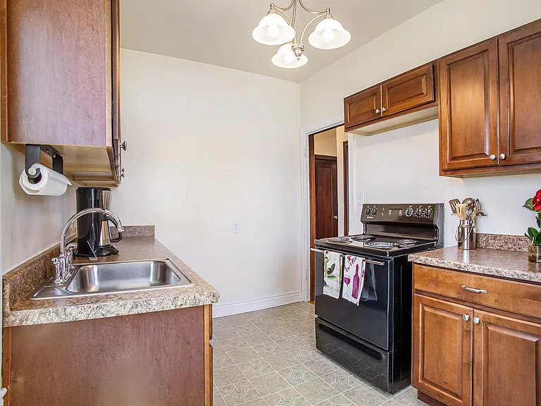365 Hanover Ave #308 — Photo 5