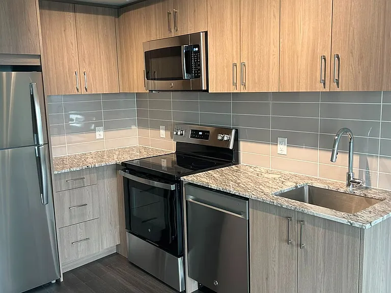 4010 Eglinton Ave W #1409 — Photo 8