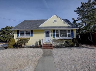 29 E Culver Ave, Brant Beach, NJ 08008
