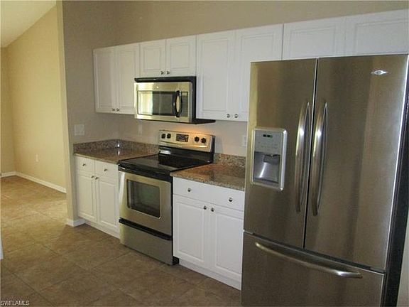 4th image of 3405 NE 13th Pl