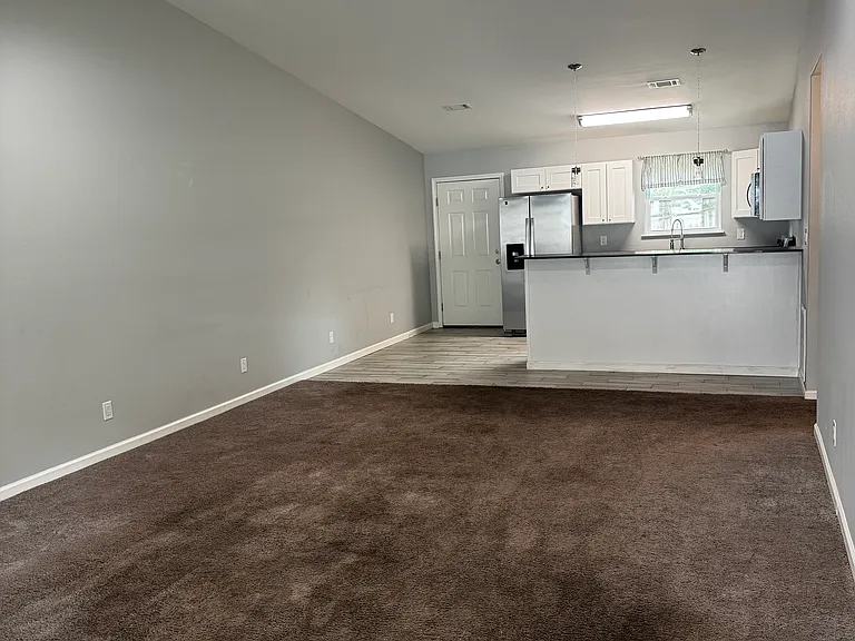 180 Lakeland Dr #401 — Photo 12