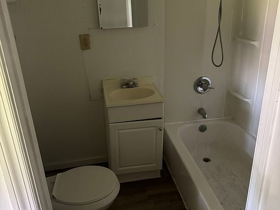 5th image of 1020 State St