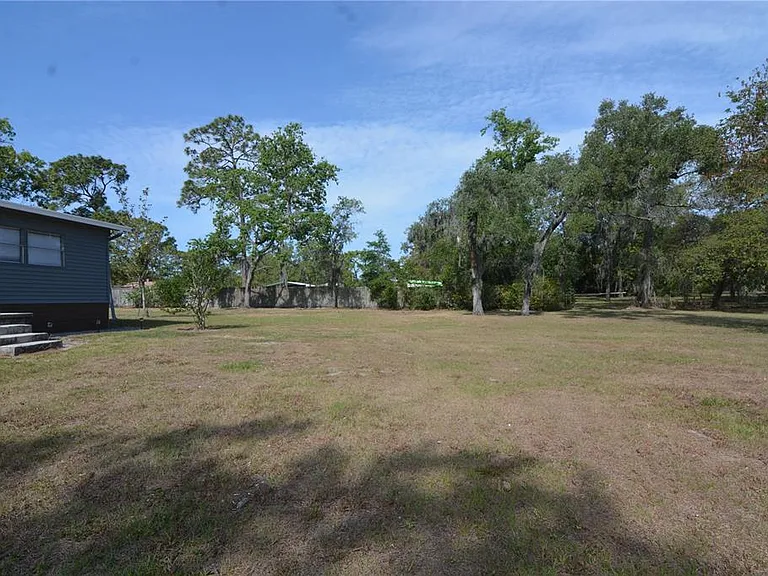 17524 Medley Ave — Photo 23