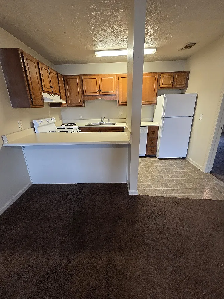 2 bed, 1090 sqft, $925 — Photo 4