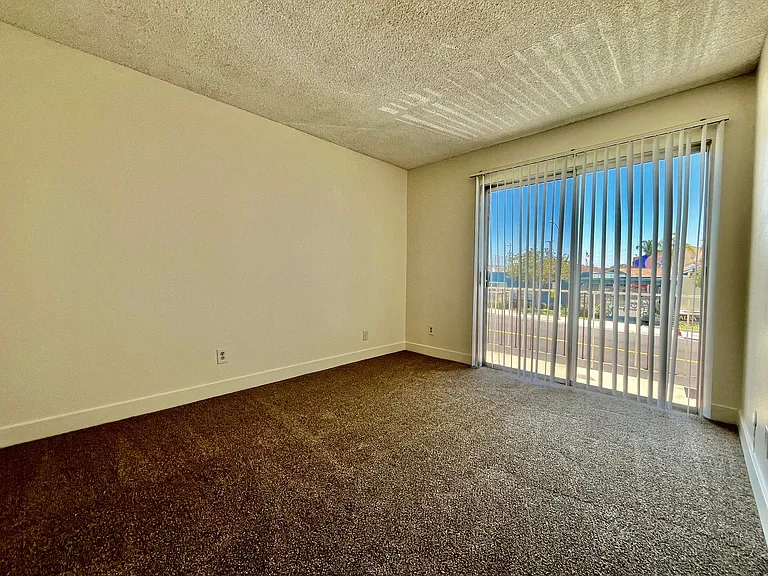 4036 Oregon St — Photo 15