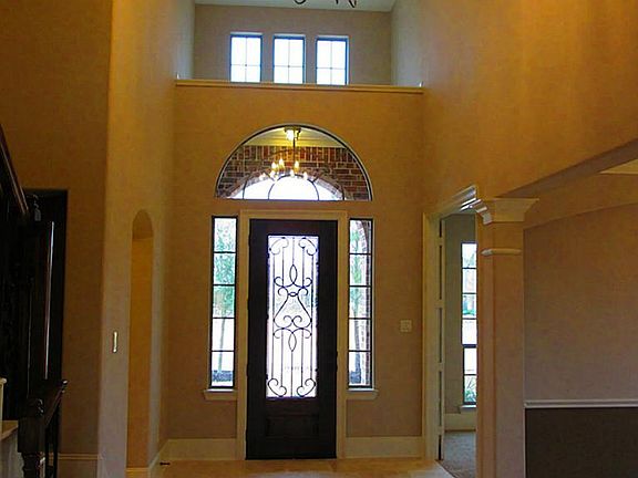 Charming main entrance foyer!