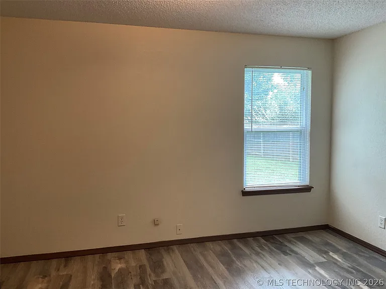 6721 S 78th East Ave — Photo 14