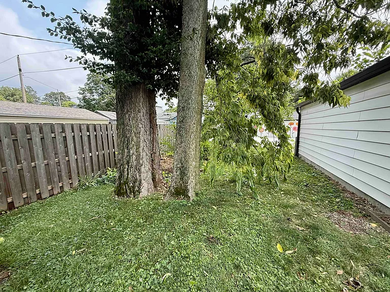 6031 Carrollton Ave — Photo 28