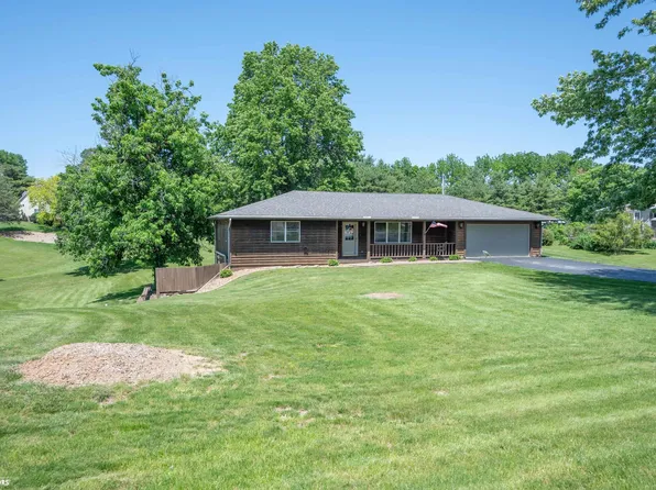 855 Le Claire St, Warsaw, IL 62379