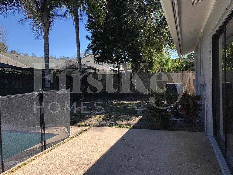 16219 Pebblebrook Dr — Photo 24