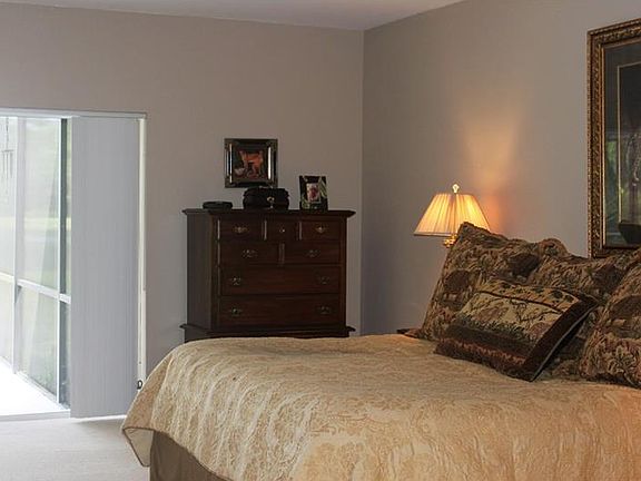 5th image of 7515 Weeping Willow Dr