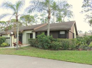 294 Amber Ct, Royal Palm Beach, FL 33411