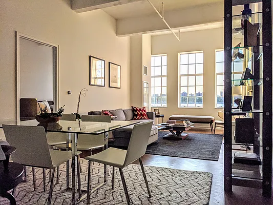 Rented by PocketBroker Inc | media 21