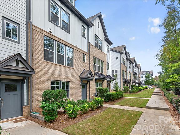 2nd image of 13018 Simoneaux Ln