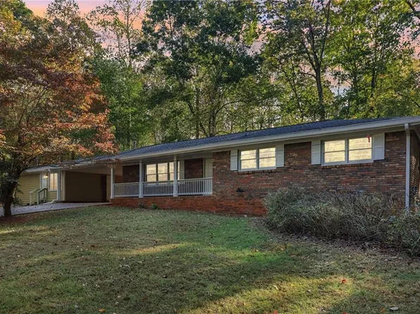 231 Brock Dr, Dallas, GA 30132