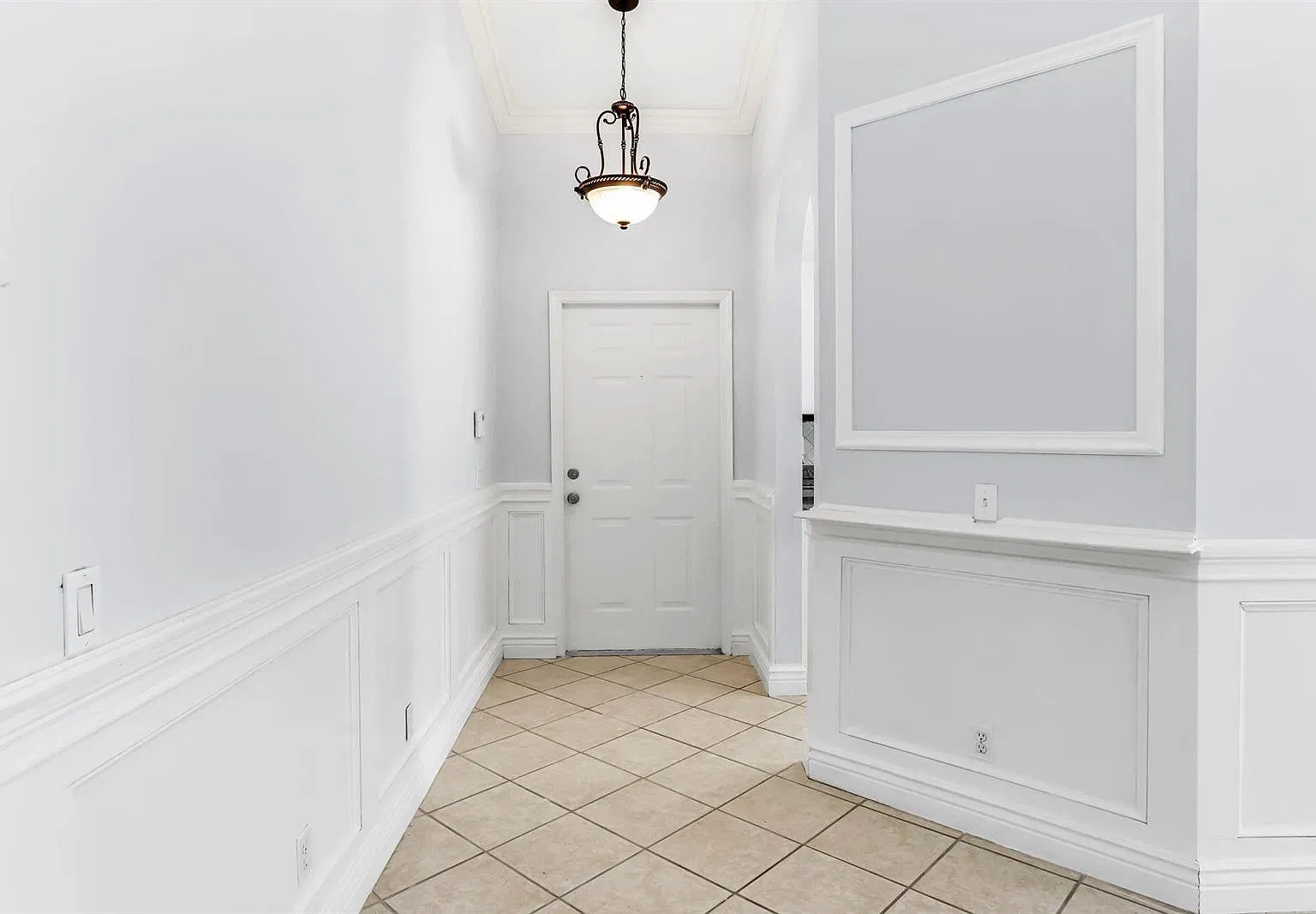 3 bed, 2.5 bath, $3,400 — Photo 2
