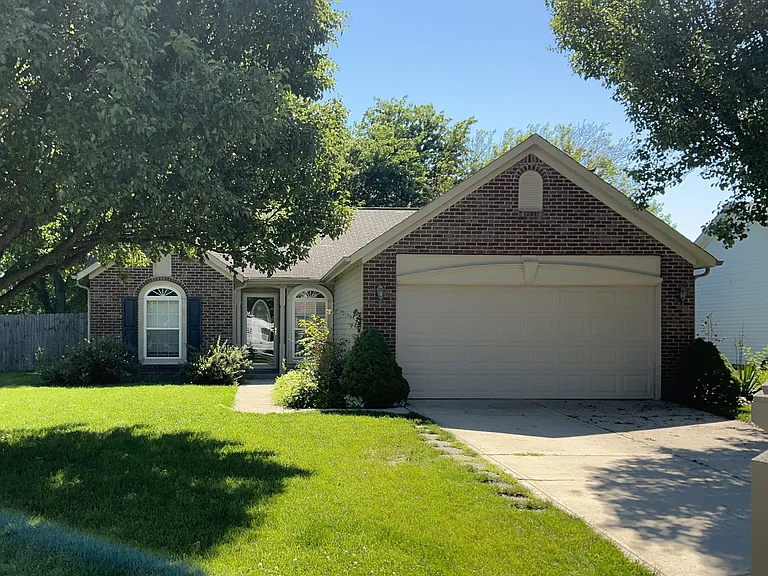 13939 Charleswood Ct — Photo 1