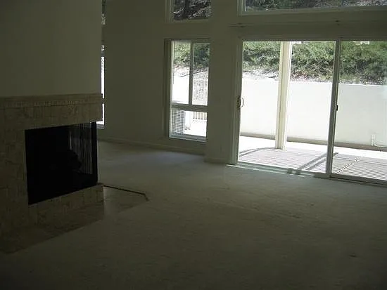 4855 Valdina Way — Photo 5