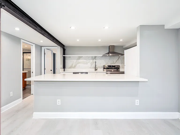 620 Randolph St NW — Photo 7