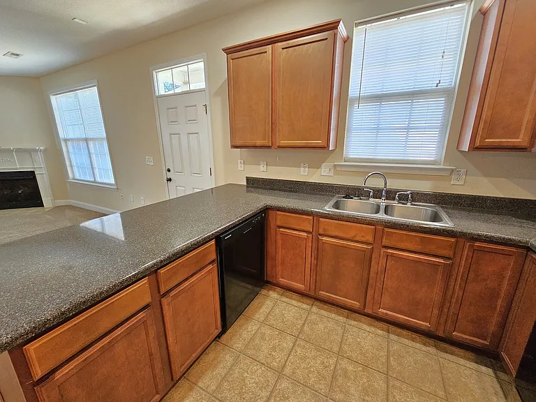 20 Roselite Cir #A — Photo 9