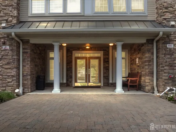3201 Cedar Village Blvd, East Brunswick, NJ 08816