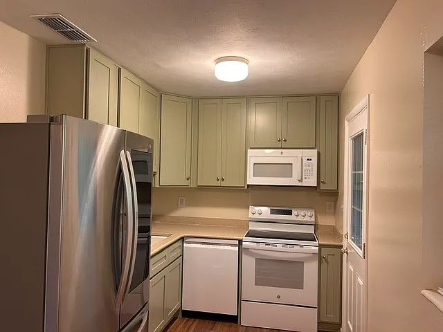 1803 Rosedale Dr — Photo 13