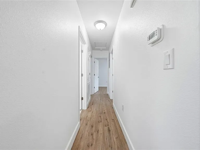 1009 Nebraska St — Photo 10