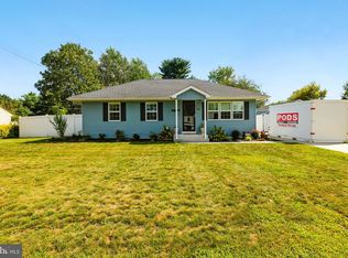 105 Laurel Ave, Sicklerville, NJ 08081