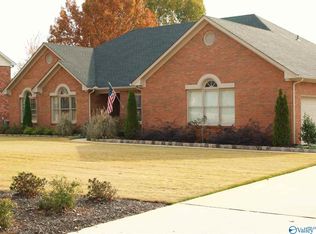 2705 Summerwind Dr SE, Decatur, AL 35603