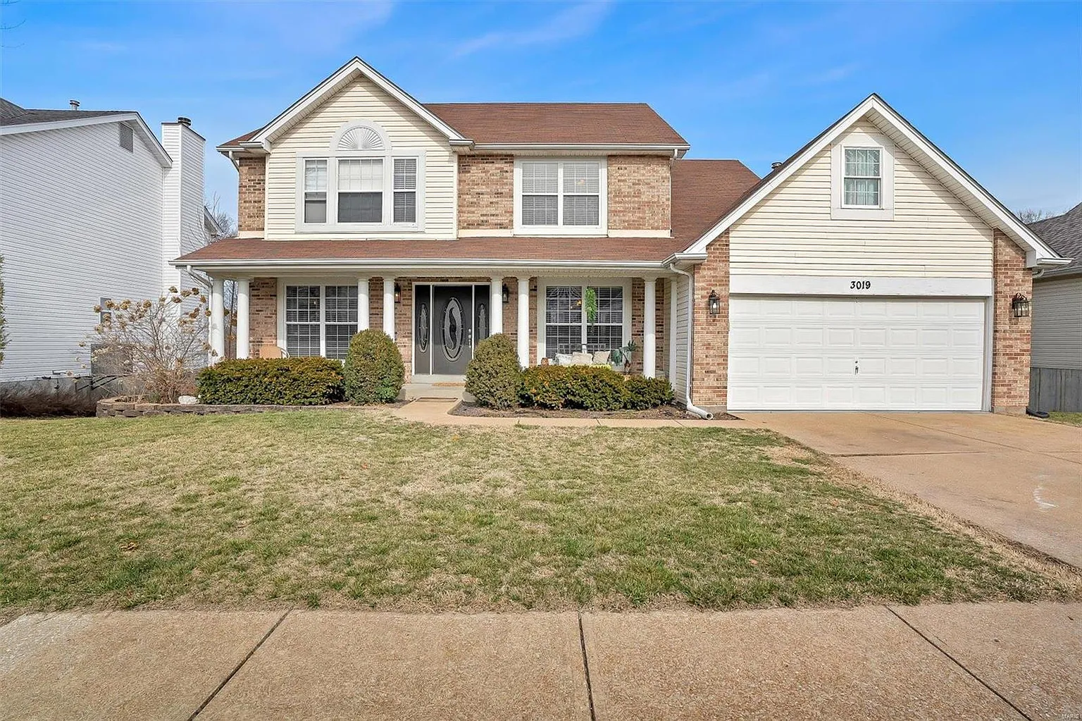 3019 Cambridge Pointe Dr photo 1