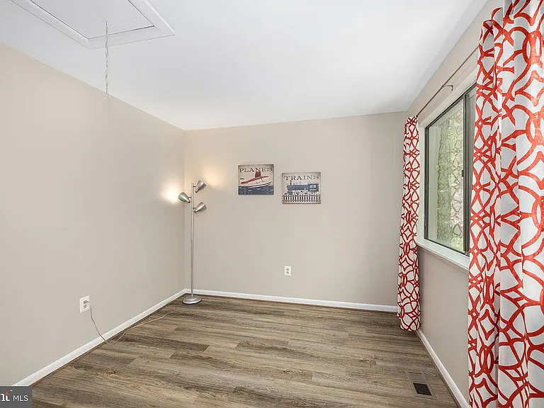 10673 Spring Oak Ct — Photo 26