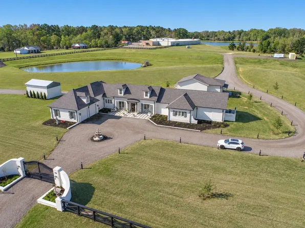 23057 Highway 6 E, Batesville, MS 38606