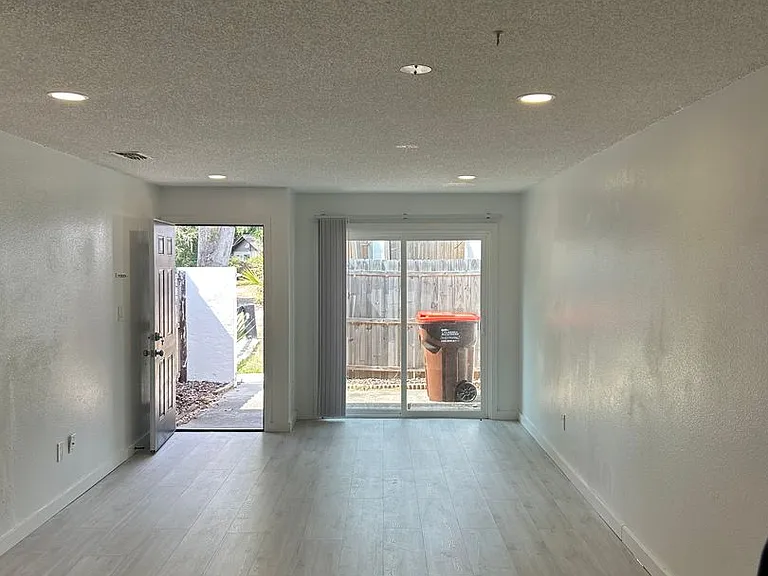 2955 SE 53rd Ct — Photo 5